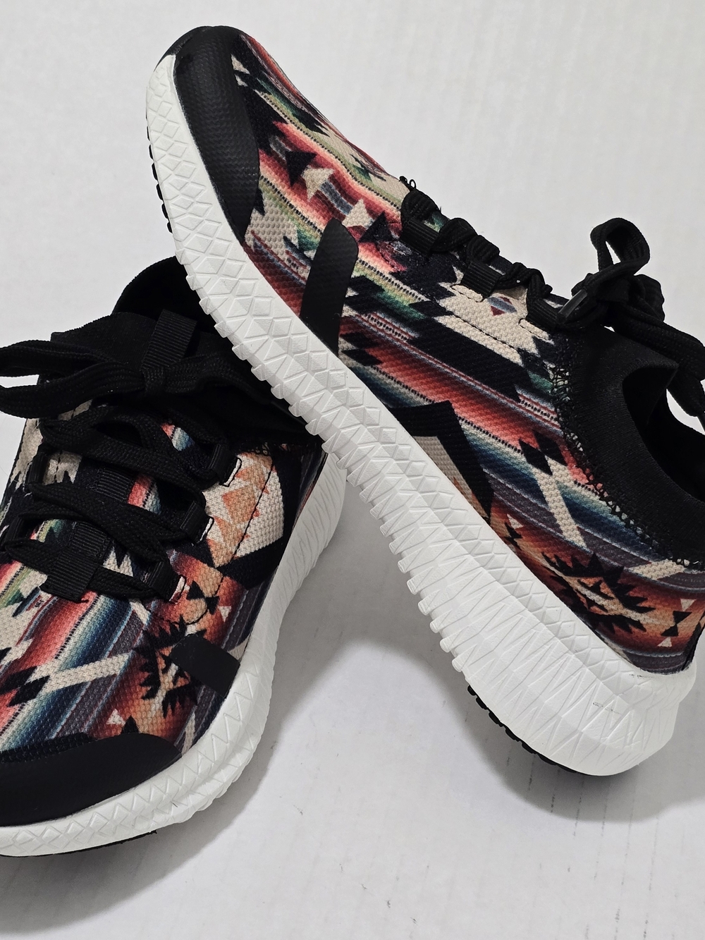 Crazy Train Desert Wind Kicks Sneakers Size 9 Aztec Serape Tribal Southwest